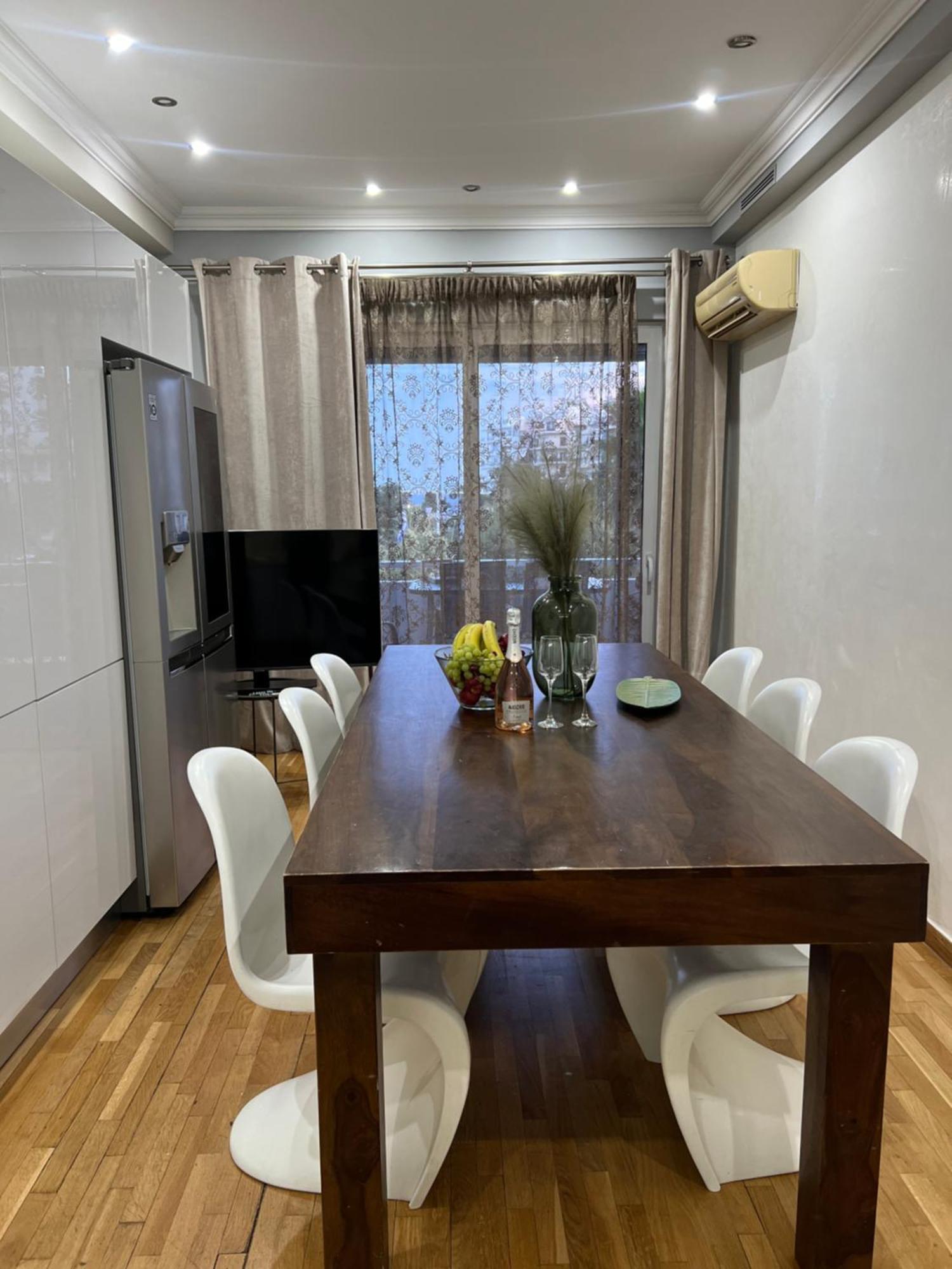 Marina Zeas Seaview House-marinaq